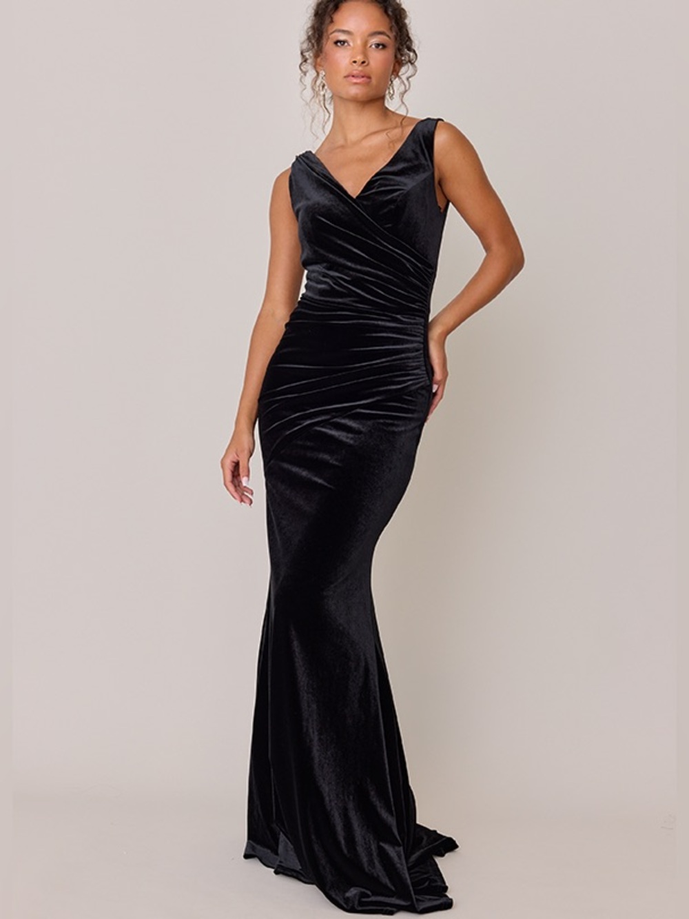 REVERLY Dawson Velvet Dress, size 4